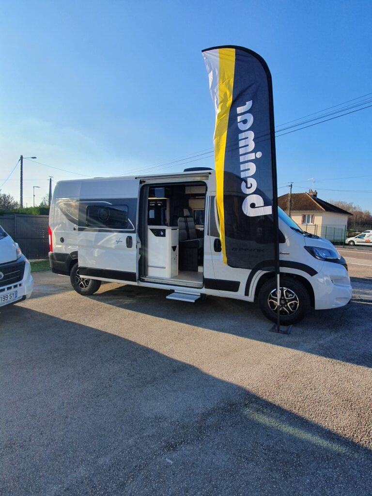 Achat-Vente-Camping-Car-Benimar benivan-CampingCars71-Saone-et-Loire-Bourgogne-Franche-Comte-Voyage-Route-de-France (2)